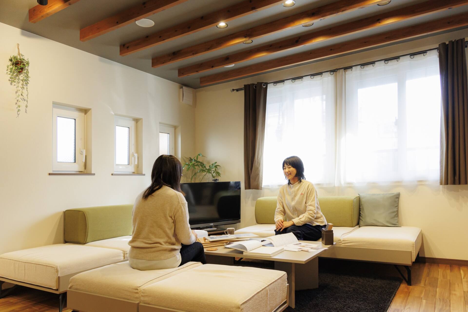 家づくり、今は待つべき？進めるべき？価格高騰の時代に考えたい判断のポイント